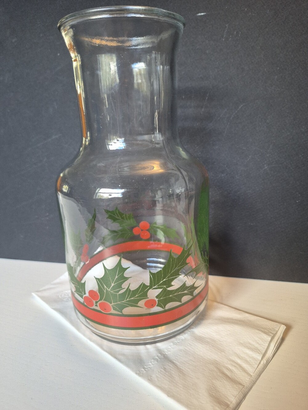 Vintage Glass Libby  Decanter"Holly & Berries"  Design